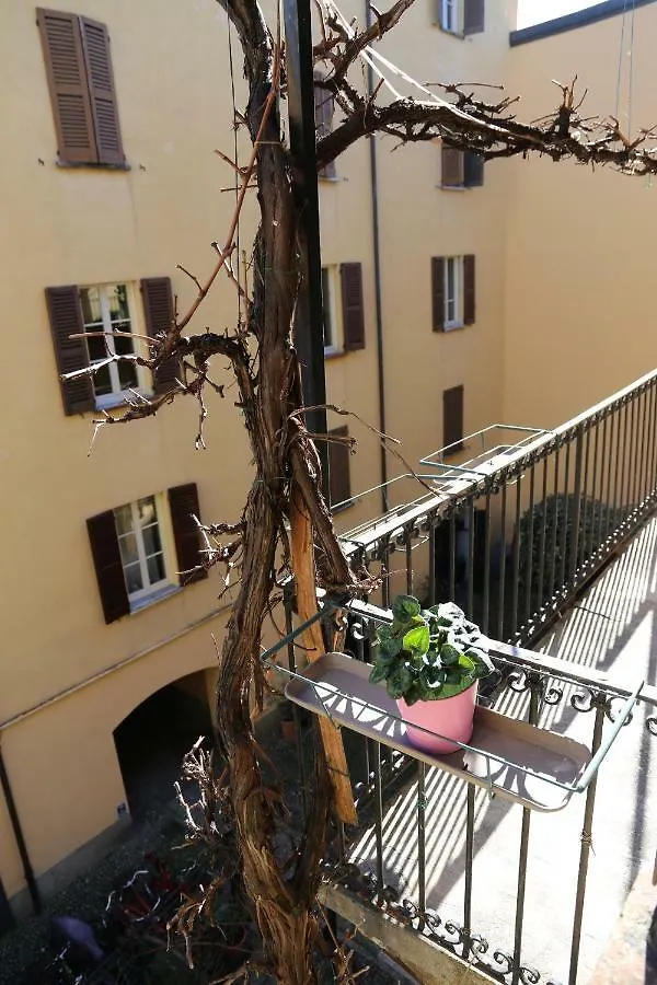 Naviglio Grande Apartment Milan Italy