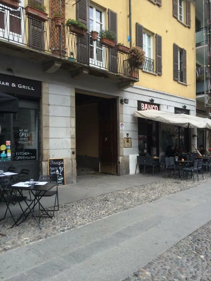 Naviglio Grande Apartment Milan Italy
